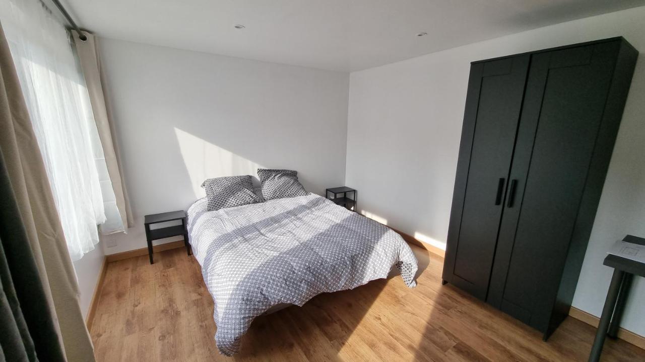 Studio En Rez-De-Chaussee - Le Petit Chateau Avesnois - Tv - Wifi - Logement Entier Avesnes-sur-Helpe Exterior foto